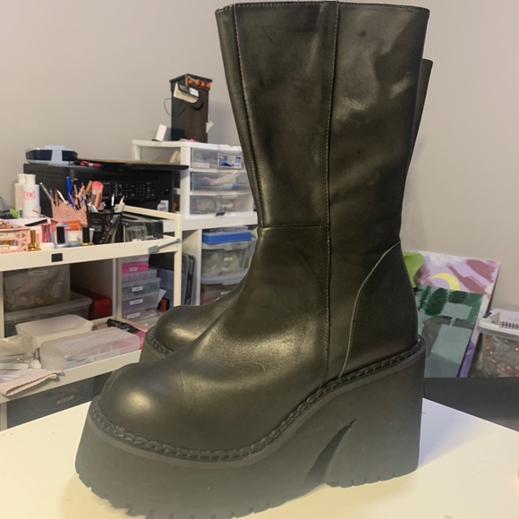 Never Worn* UNIF Parker Boots - Picture 1 of 5